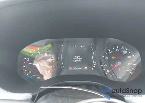 2022 Jeep Compass Latitude 4X4 from USA, damaged, VIN 3C4NJDBB9NT131396